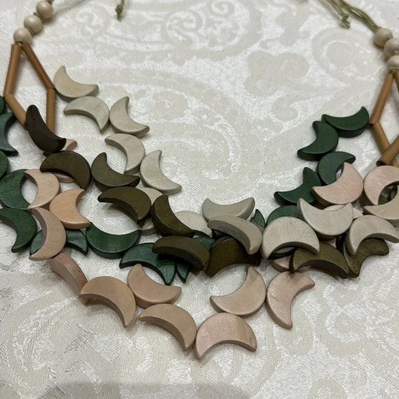 NWT decouture amore adjustable wooden necklace - Picture 3 of 8